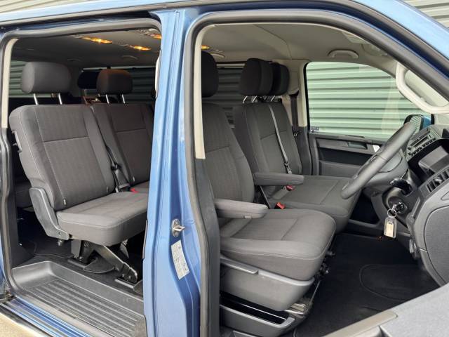 2017 Volkswagen Transporter Shuttle 2.0 TDI BlueMotion Tech SE DSG FWD LWB Euro 6 (s/s) 5dr