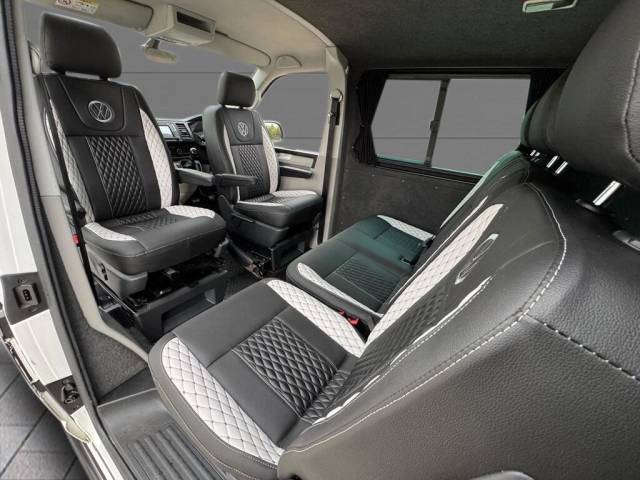 2016 Volkswagen Transporter 2.0 BiTDI T32 BlueMotion Tech Highline Kombi FWD SWB Euro 6 (s/s) 5dr