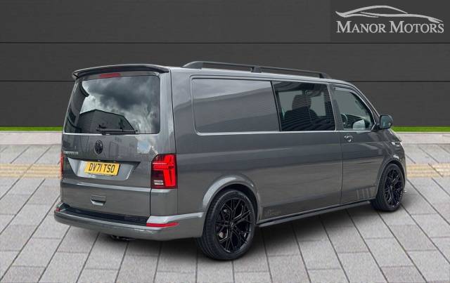 2022 Volkswagen Transporter 2.0 TDI T32 Highline Kombi DSG FWD LWB High Roof Euro 6 (s/s) 5dr