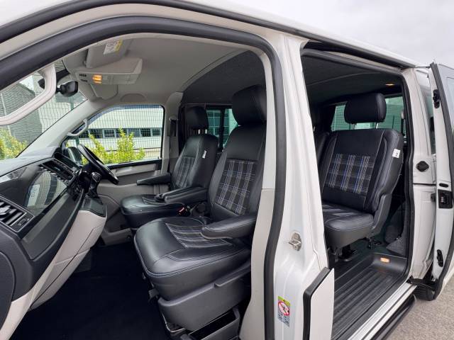 2019 Volkswagen Transporter 2.0 TDI T30 BlueMotion Tech Edition Kombi DSG FWD SWB Euro 6 (s/s) 5dr
