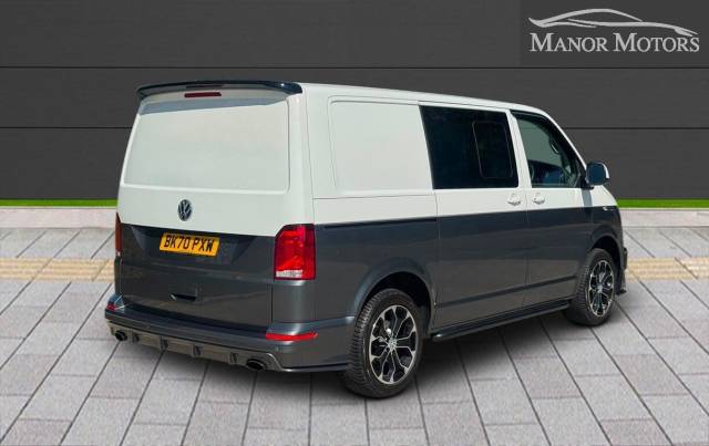 2020 Volkswagen Transporter 2.0 BiTDI T30 Highline Kombi DSG FWD SWB Euro 6 (s/s) 5dr