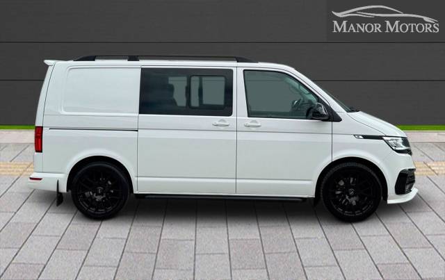 2021 Volkswagen Transporter 2.0 BiTDI T32 Highline Kombi DSG FWD SWB Euro 6 (s/s) 5dr