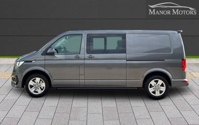 2023 Volkswagen Transporter 2.0 BiTDI T32 Highline Kombi DSG FWD LWB High Roof Euro 6 (s/s) 5dr