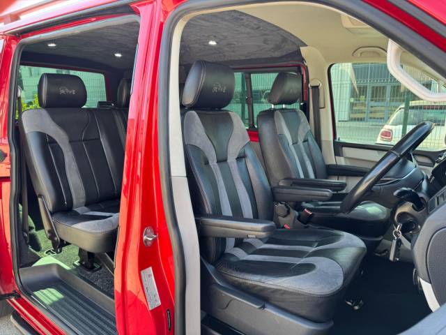 2017 Volkswagen Transporter 2.0 TDI T32 BlueMotion Tech Highline Kombi FWD SWB Euro 6 (s/s) 5dr